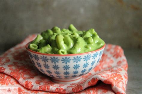 How much fat is in greens mac and cheese - calories, carbs, nutrition