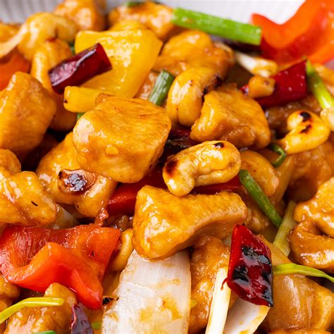 How much fat is in grilled chicken breast with cashew sauce - calories, carbs, nutrition