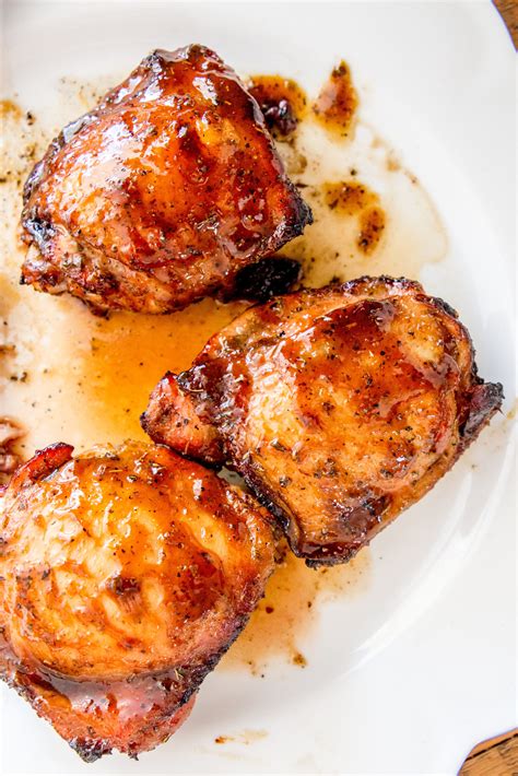 How much fat is in grilled chicken with basil and balsamic honey grilled pears - calories, carbs, nutrition