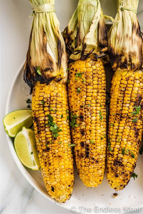 How much fat is in grilled chipotle lime sweet corn on the cob - calories, carbs, nutrition