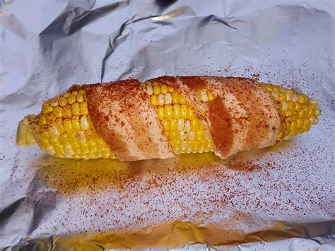 How much fat is in grilled corn cobbette - calories, carbs, nutrition