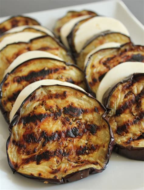 How much fat is in grilled eggplant, mozzarella, basil - calories, carbs, nutrition