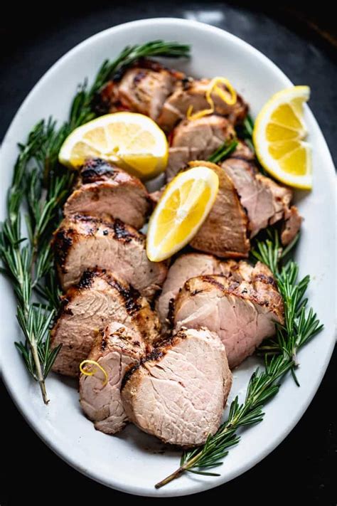 How much fat is in grilled lemongrass pork loin - calories, carbs, nutrition