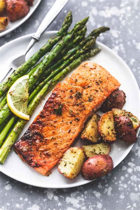 How much fat is in grilled miso salmon with herbed potatoes and steamed asparagus - calories, carbs, nutrition