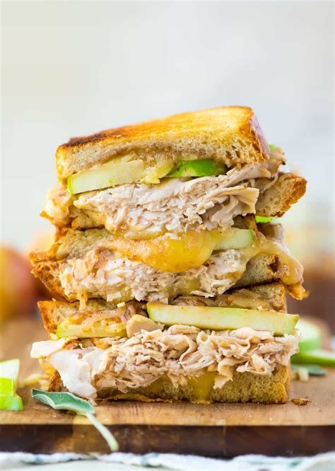 How much fat is in grilled turkey, cheddar apple - calories, carbs, nutrition