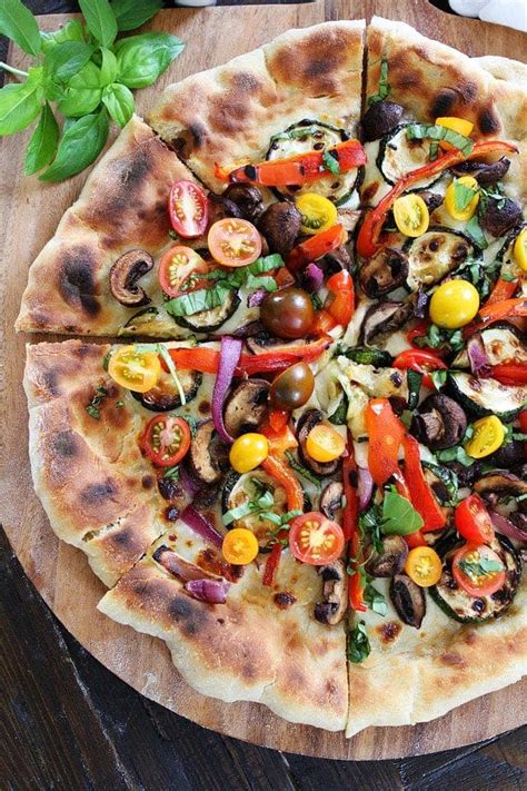 How much fat is in grilled vegetable wheat pizza - calories, carbs, nutrition