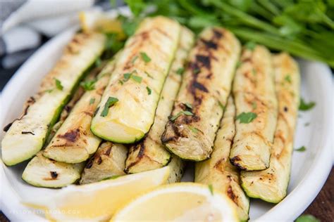 How much fat is in grilled zucchini and olive penne - calories, carbs, nutrition