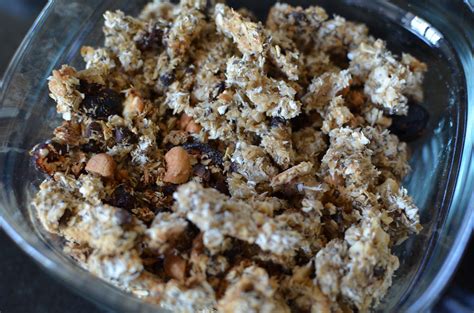How much fat is in groovy granola - calories, carbs, nutrition