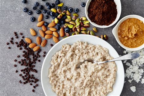 How much fat is in growing oatmeal b-fast - calories, carbs, nutrition