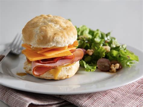 How much fat is in ham and biscuit sandwich (43193.1) - calories, carbs, nutrition