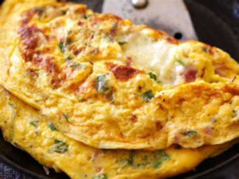 How much fat is in ham and cheese omelet - calories, carbs, nutrition