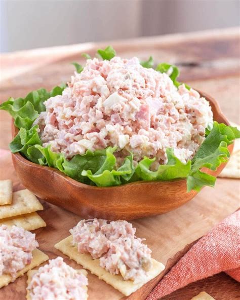 How much fat is in ham salad - calories, carbs, nutrition