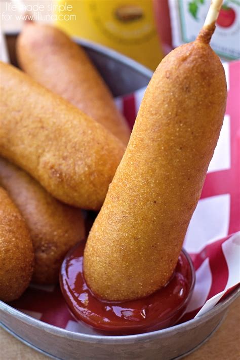 How much fat is in hand dipped corn dog - calories, carbs, nutrition