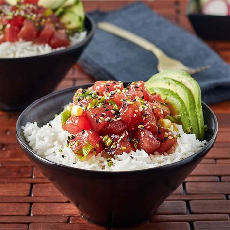 How much fat is in hawaiian poke bowl with jasmine rice - calories, carbs, nutrition