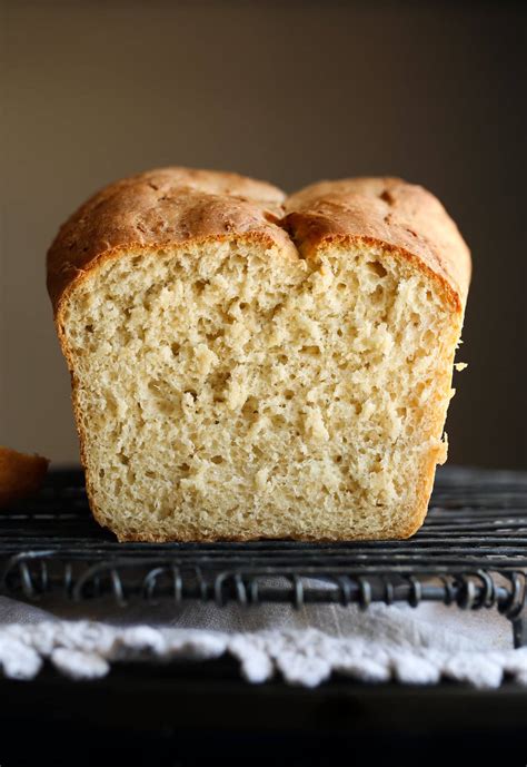 How much fat is in honey apple oat bread - calories, carbs, nutrition