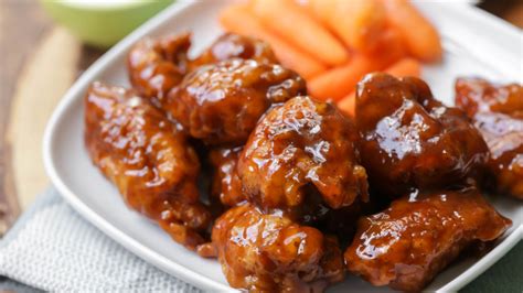 How much fat is in honey bbq wings (boneless) - calories, carbs, nutrition