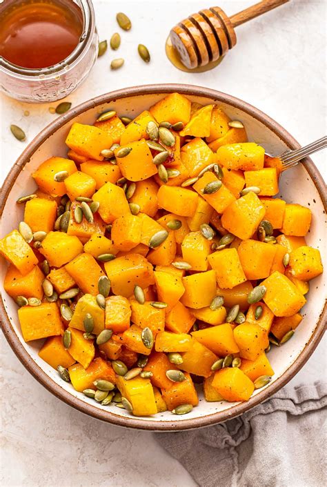 How much fat is in honey glazed butternut squash with pumpkin seeds - calories, carbs, nutrition