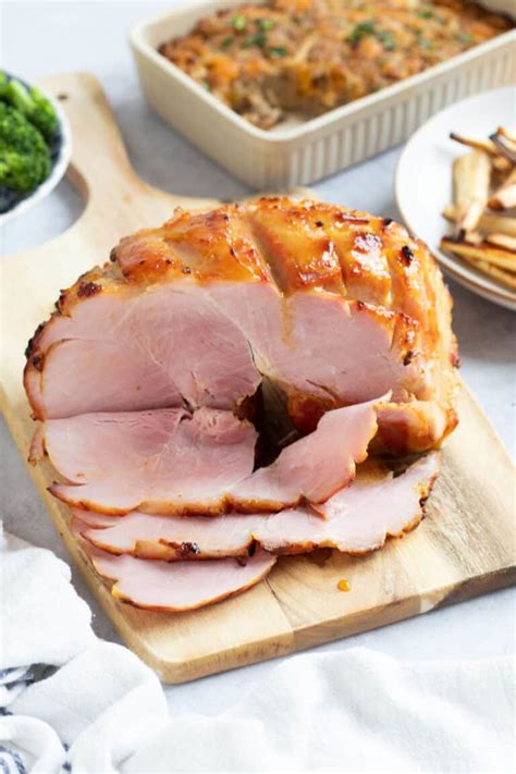 How much fat is in honey roast gammon with roast garlic, cauliflower and watercress creme fraiche - calories, carbs, nutrition