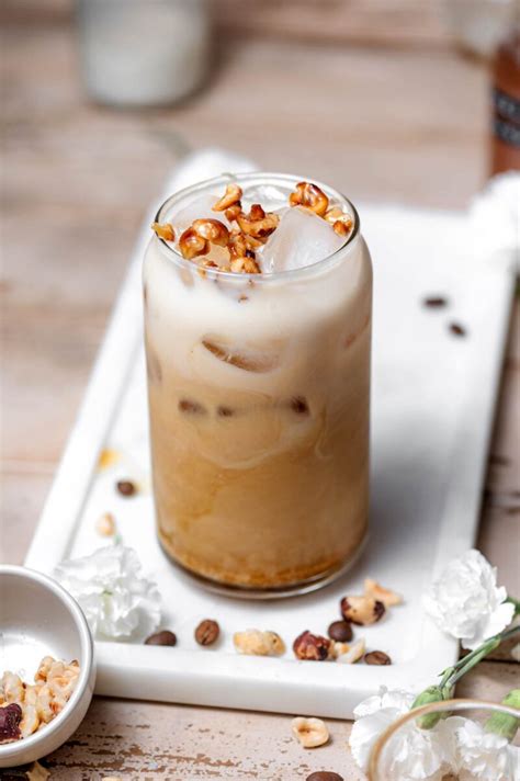 How much fat is in iced hazelnut coffee (small) - calories, carbs, nutrition