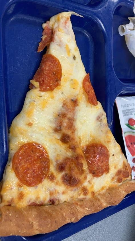 How much fat is in imye pepperoni pizza - 7