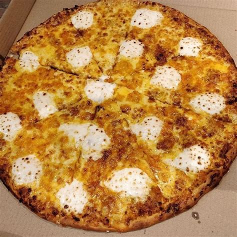 How much fat is in individual 7 - cheese pizza - calories, carbs, nutrition