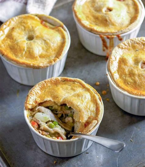 How much fat is in individual pot pie - calories, carbs, nutrition