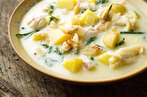 How much fat is in island fish chowder - calories, carbs, nutrition