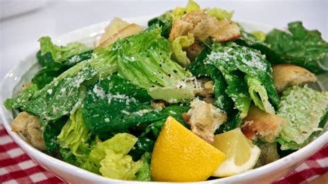 How much fat is in italian caesar salad - calories, carbs, nutrition