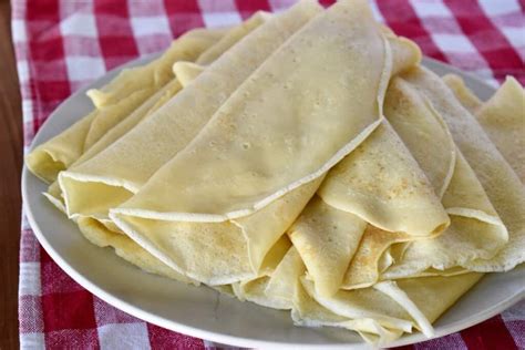 How much fat is in italian crepe filling - calories, carbs, nutrition