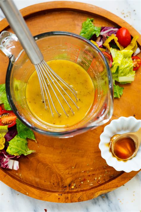 How much fat is in italian vinaigrette dressing - calories, carbs, nutrition