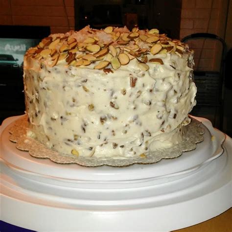 How much fat is in italian wedding cake - calories, carbs, nutrition