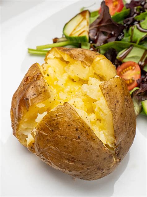 How much fat is in jacket potato - calories, carbs, nutrition