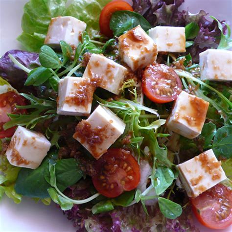 How much fat is in japanese tofu salad - calories, carbs, nutrition