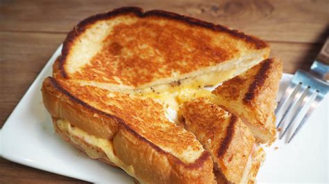 How much fat is in johnny fontain''s california grilled cheese - calories, carbs, nutrition