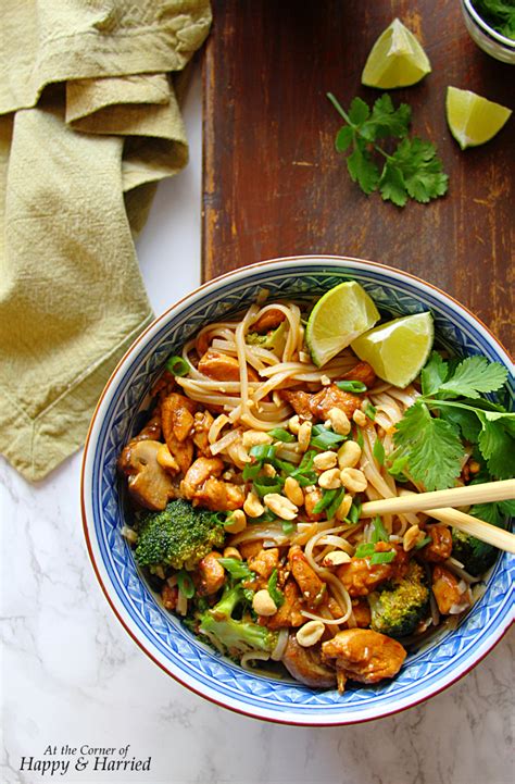 How much fat is in kung pao chicken noodle bowl - calories, carbs, nutrition