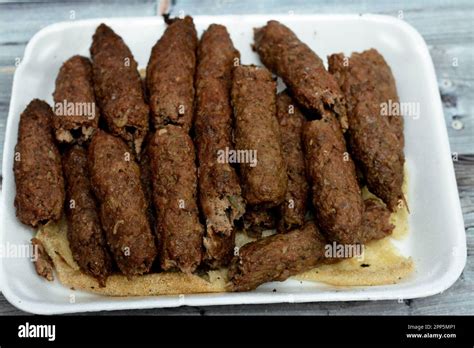 How much fat is in lamb kofta - calories, carbs, nutrition