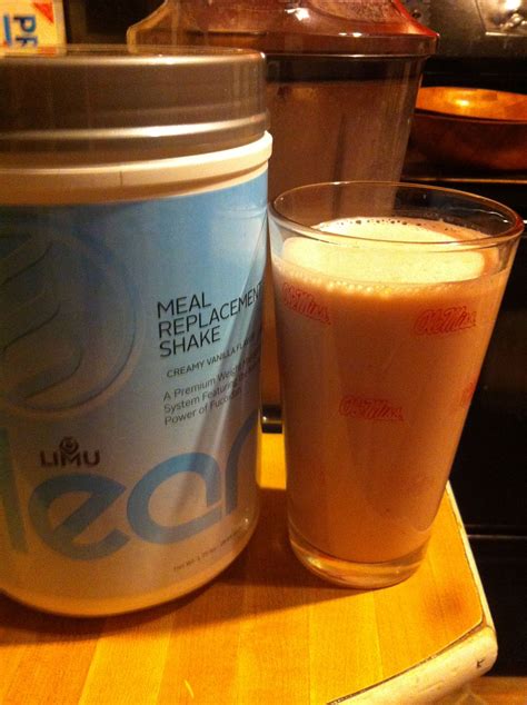 How much fat is in lean vanilla smoothie - calories, carbs, nutrition