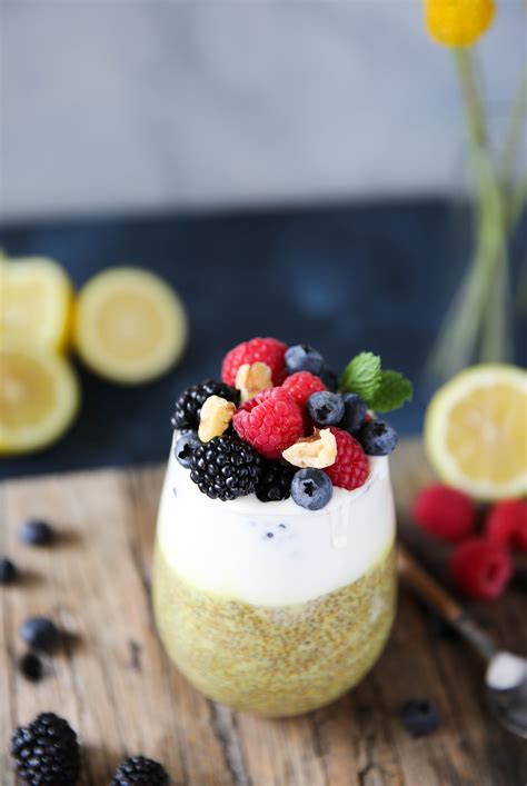 How much fat is in lemon blueberry chia pudding parfait - calories, carbs, nutrition