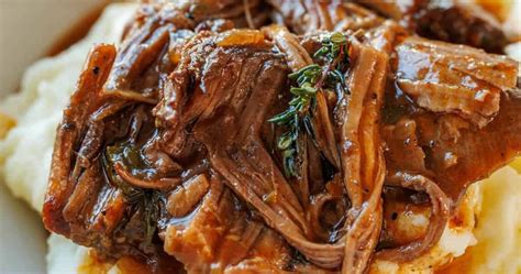 How much fat is in light pot roast - calories, carbs, nutrition