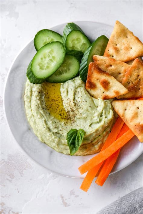How much fat is in lima bean and hummus wrap - calories, carbs, nutrition