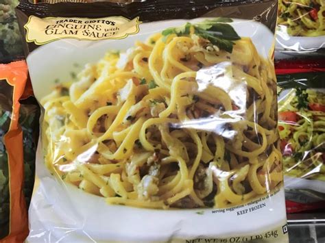 How much fat is in linguine with clam sauce - calories, carbs, nutrition