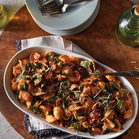 How much fat is in local swiss chard orecchiette (35015.6) - calories, carbs, nutrition