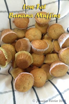 How much fat is in low fat banana muffin tops - calories, carbs, nutrition