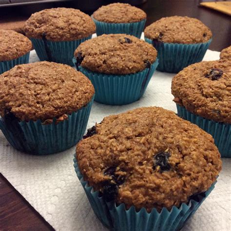 How much fat is in low fat bran muffins - calories, carbs, nutrition