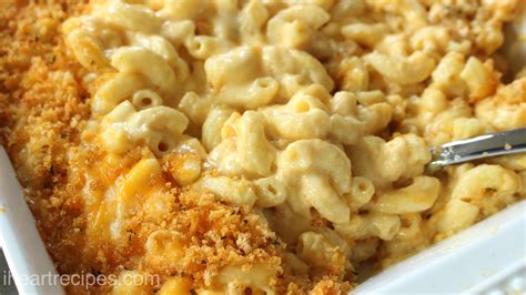 How much fat is in macaroni and cheese (762.20) - calories, carbs, nutrition