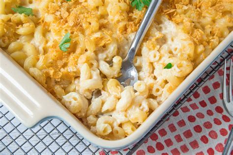 How much fat is in macaroni and cheese casserette - calories, carbs, nutrition