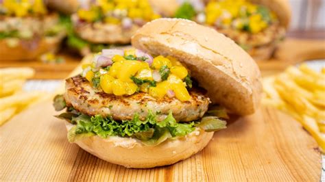 How much fat is in mahi mahi burgers - calories, carbs, nutrition