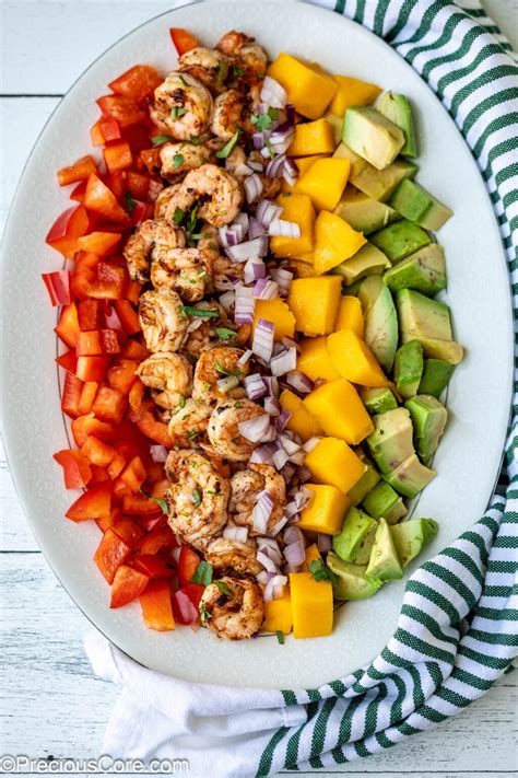 How much fat is in mango shrimp salad croisssant - calories, carbs, nutrition
