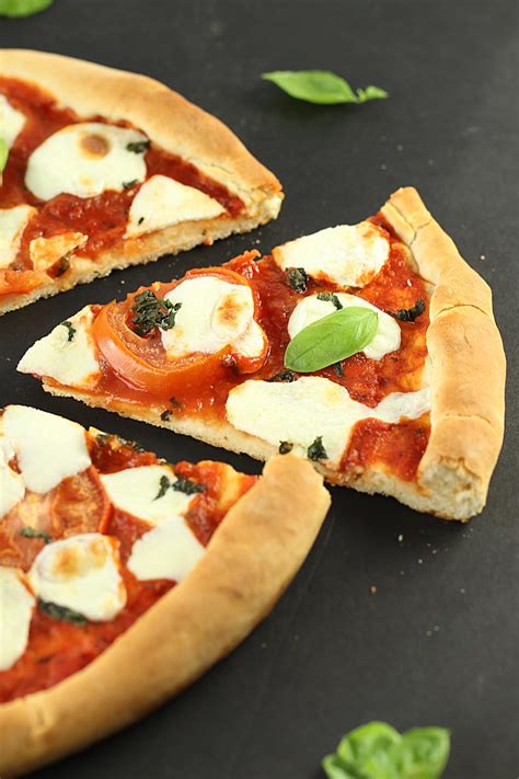 How much fat is in margherita wheat pizza - calories, carbs, nutrition