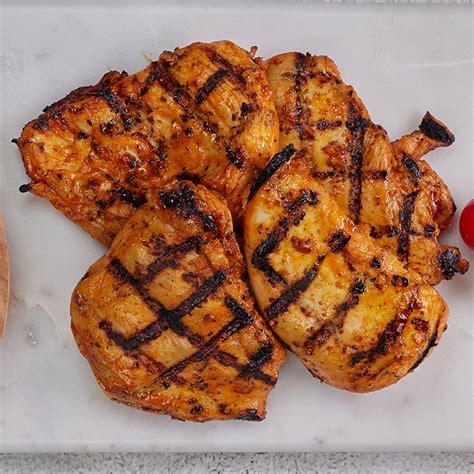 How much fat is in marinated chicken breast - calories, carbs, nutrition